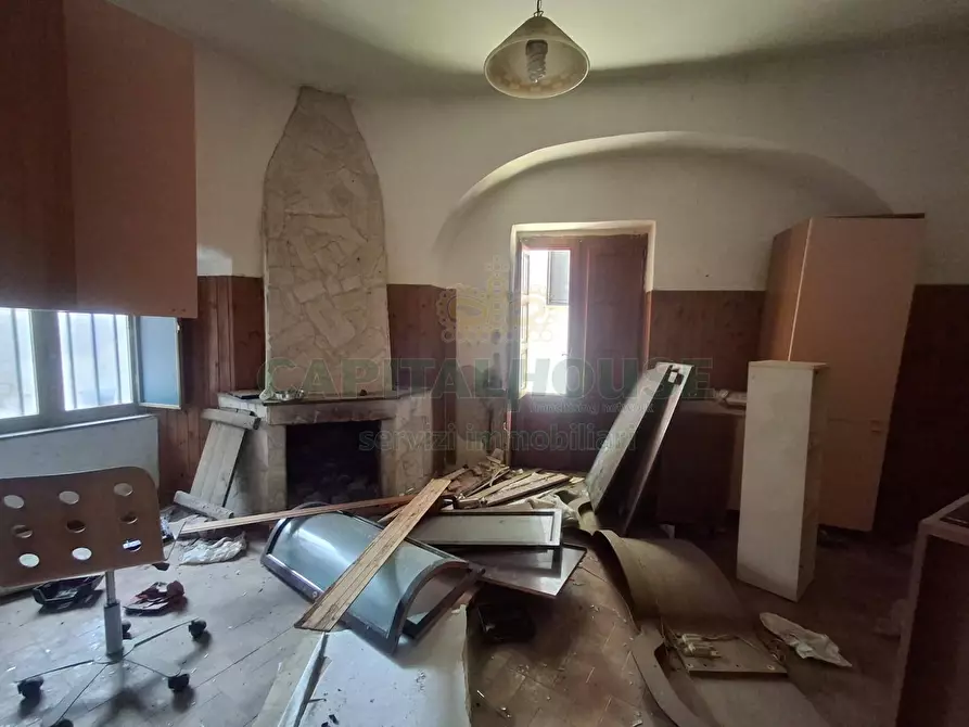 Immagine 11 di Casa semindipendente in vendita  in Via Casa Del Duca a Mercato San Severino
