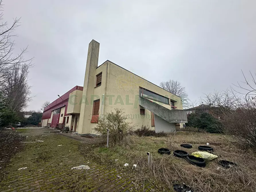 Immagine 2 di Capannone industriale in vendita  in Via Luciano Manara a Bologna