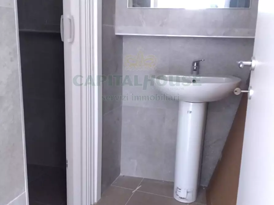 Immagine 5 di Locale commerciale in affitto  in ZONA FARMACIA a Capua