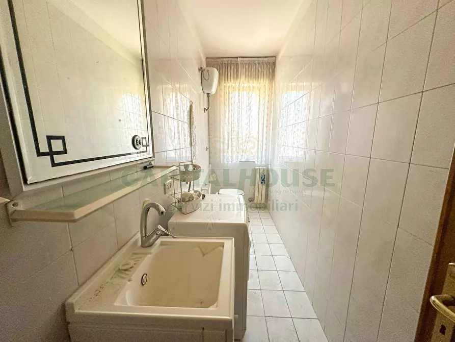 Immagine 13 di Appartamento in vendita  in VIA FRANCIA a Santa Maria Capua Vetere