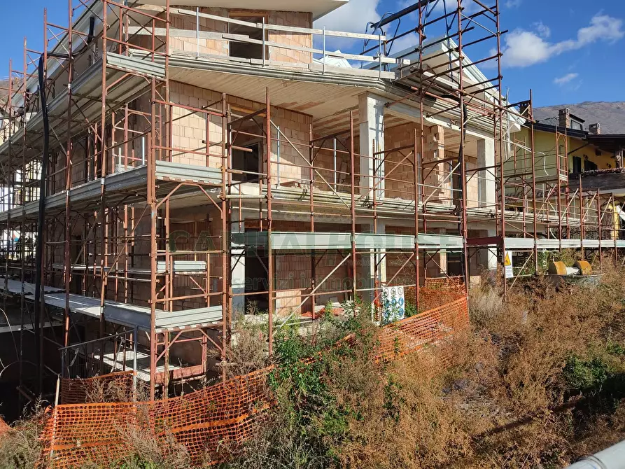 Immagine 3 di Villa in vendita  in sirignano a Sirignano