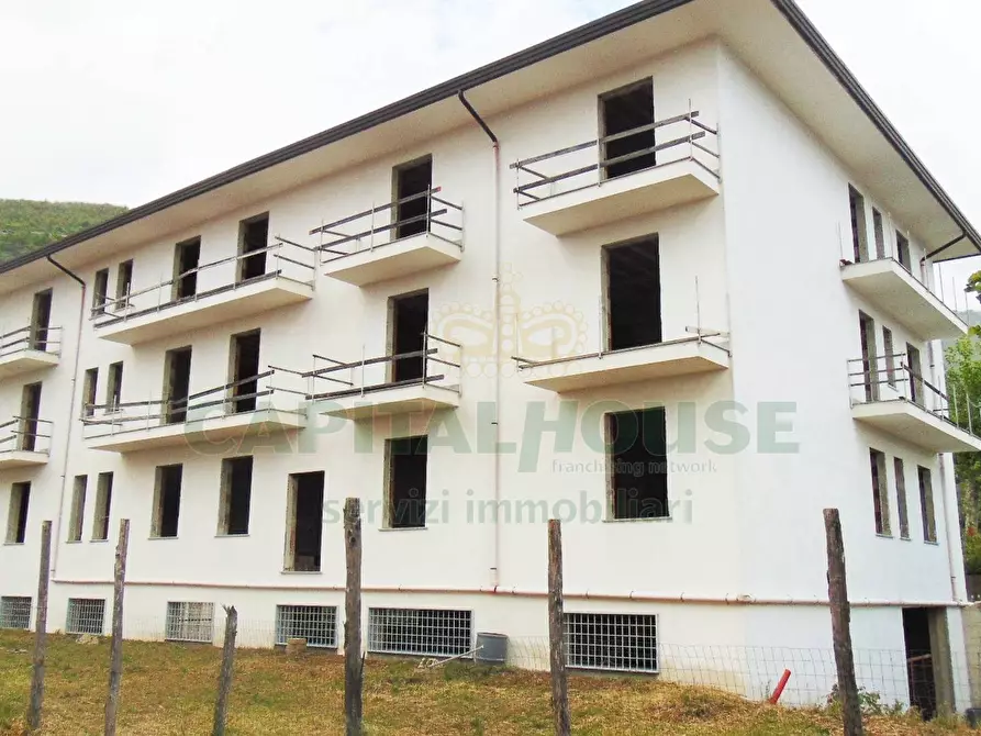 Immagine 1 di Casa indipendente in vendita  in viale michelangelo a Sirignano