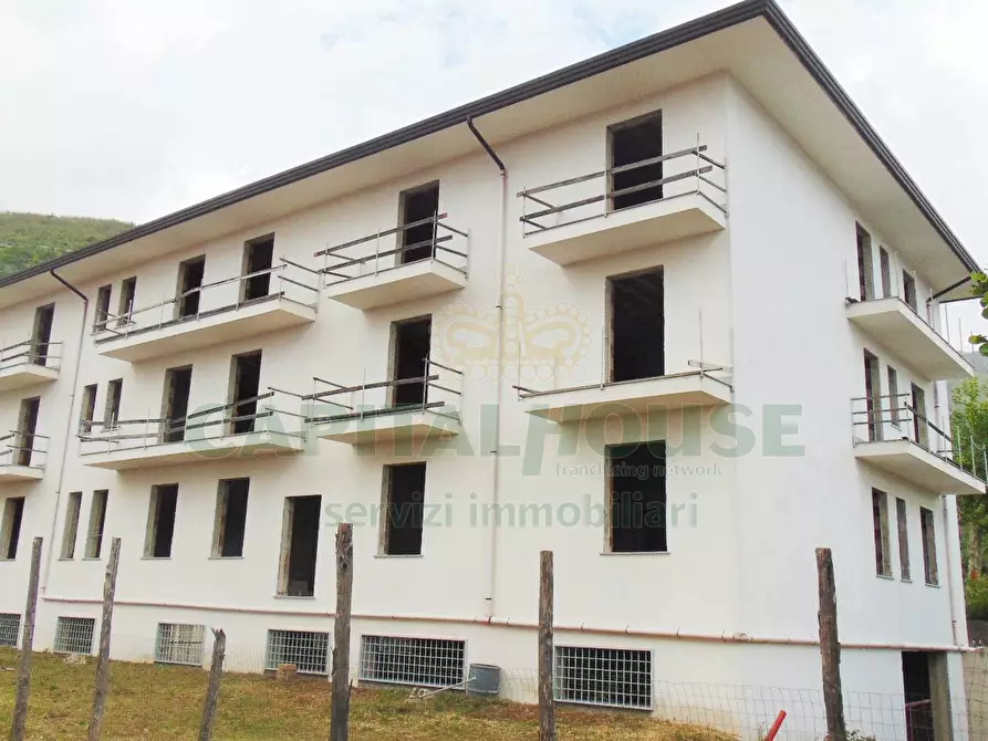 Immagine 13 di Casa indipendente in vendita  in viale michelangelo a Sirignano