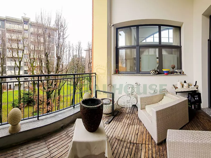 Immagine 15 di Loft/Open space in vendita  in Via Bruno Maderna a Milano