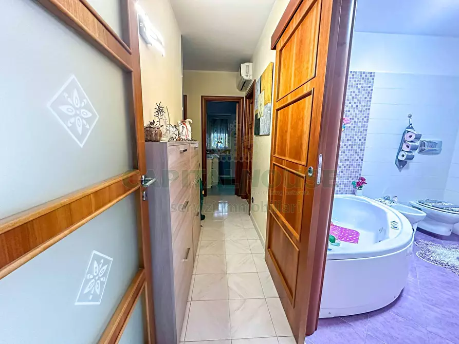 Immagine 12 di Appartamento in vendita  in zona supermercato conad a San Tammaro