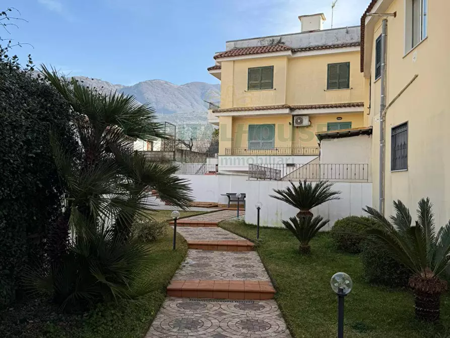 Immagine 15 di Villetta a schiera in vendita  in avella a Avella