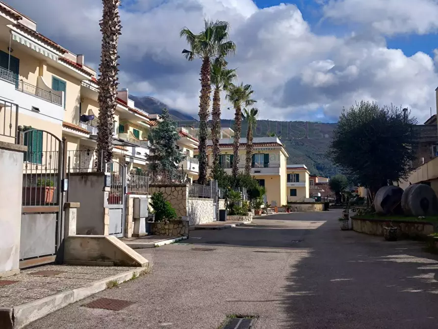 Immagine 31 di Villetta a schiera in vendita  in avella a Avella