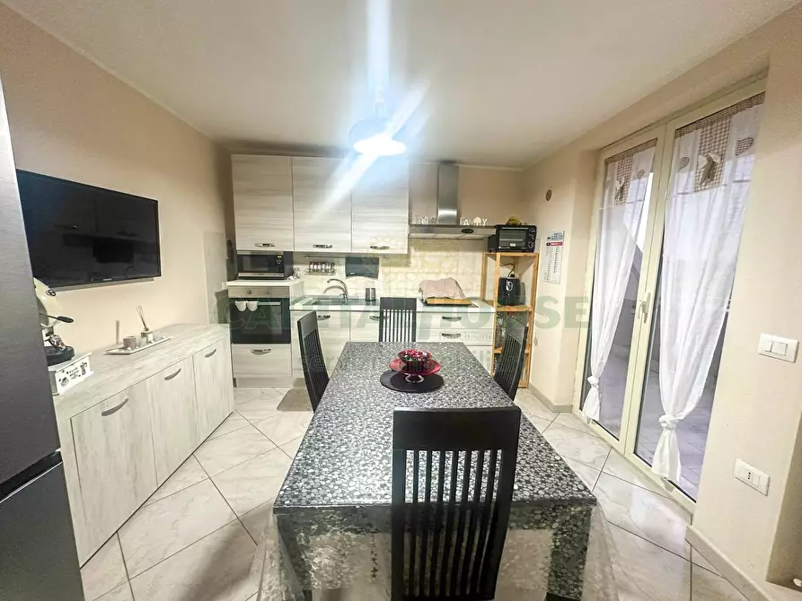 Immagine 5 di Appartamento in vendita  in ZONA STADIO a San Prisco