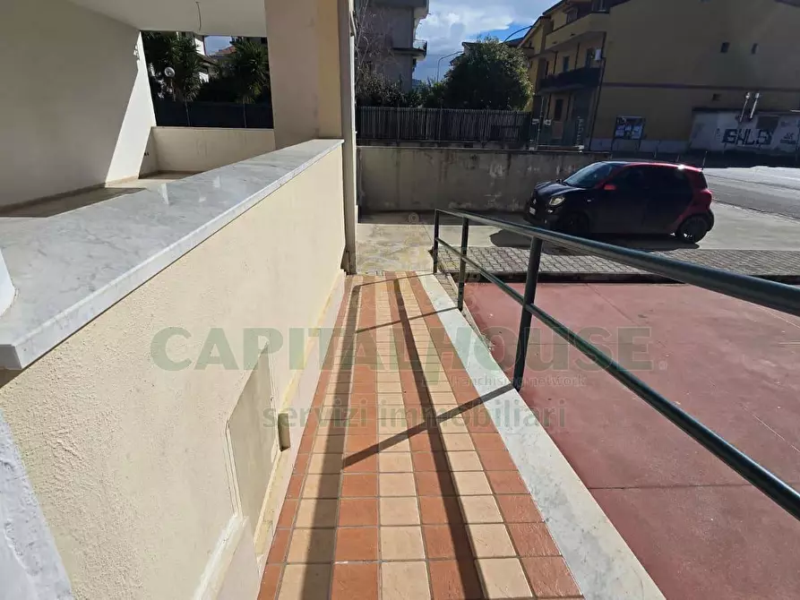 Immagine 30 di Appartamento in vendita  in Via Einaudi a Capodrise