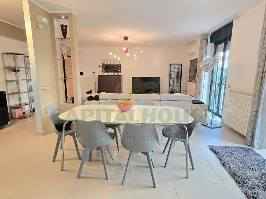 Immagine 5 di Appartamento in vendita  in Via Einaudi a Capodrise