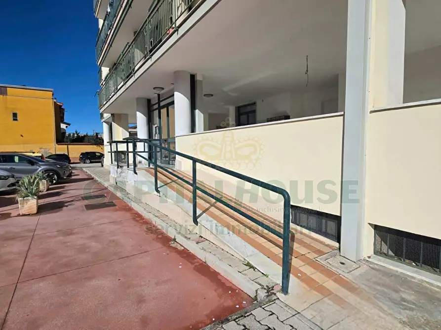 Immagine 29 di Appartamento in vendita  in Via Einaudi a Capodrise