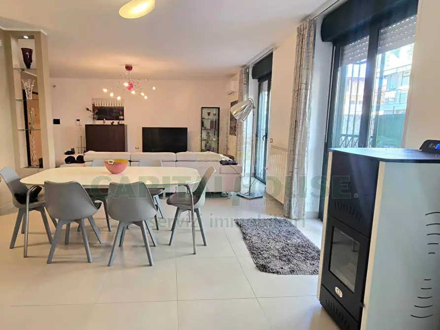 Immagine 7 di Appartamento in vendita  in Via Einaudi a Capodrise