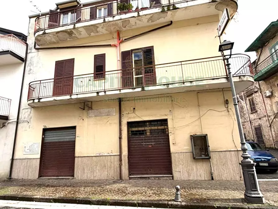 Immagine 8 di Palazzo in vendita  in avella a Avella