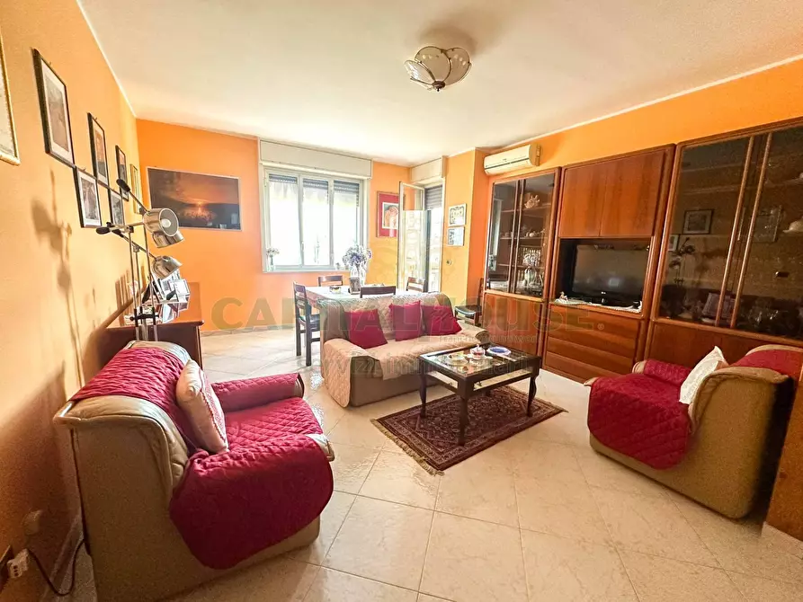 Immagine 4 di Appartamento in vendita  in ZONA CONAD a San Tammaro