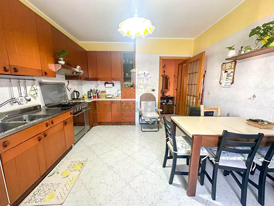 Immagine 5 di Appartamento in vendita  in ZONA CONAD a San Tammaro