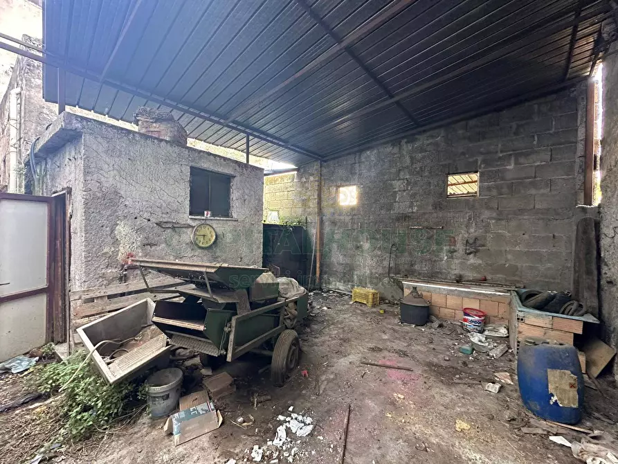 Immagine 17 di Rustico / casale in vendita  in via vastola a Cercola