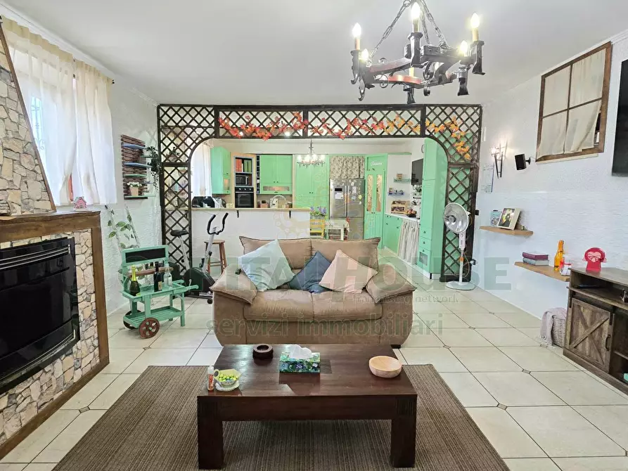 Immagine 13 di Appartamento in vendita  in Via Appia a Capodrise