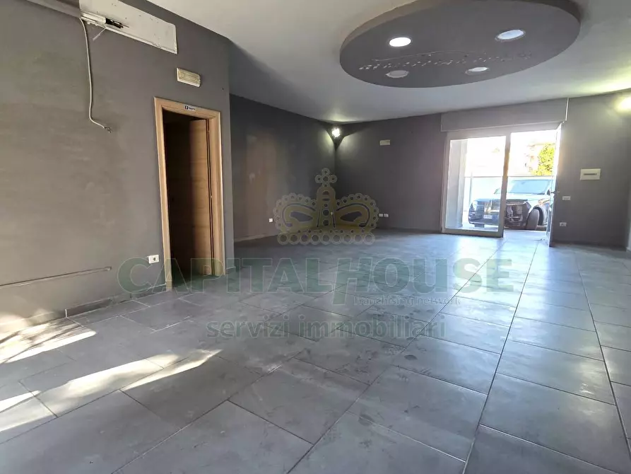 Immagine 3 di Locale commerciale in affitto  a Camposano