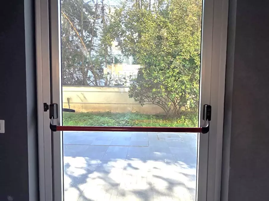 Immagine 7 di Locale commerciale in affitto  a Camposano