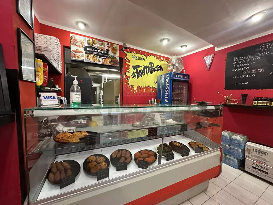 Immagine 4 di Attività commerciale in vendita  in Via Del Pratello a Bologna