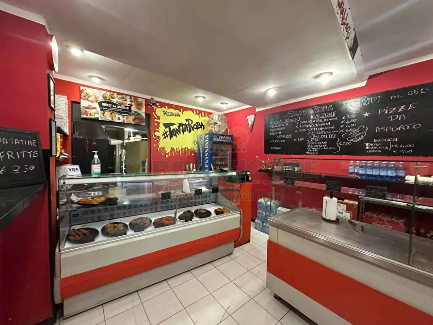 Immagine 1 di Attività commerciale in vendita  in Via Del Pratello a Bologna