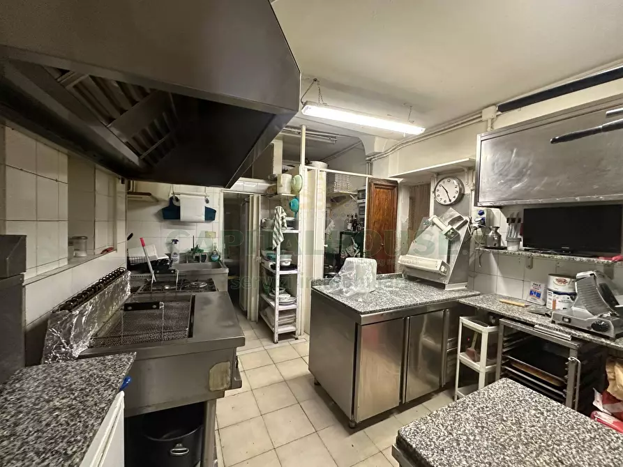 Immagine 9 di Attività commerciale in vendita  in Via Del Pratello a Bologna