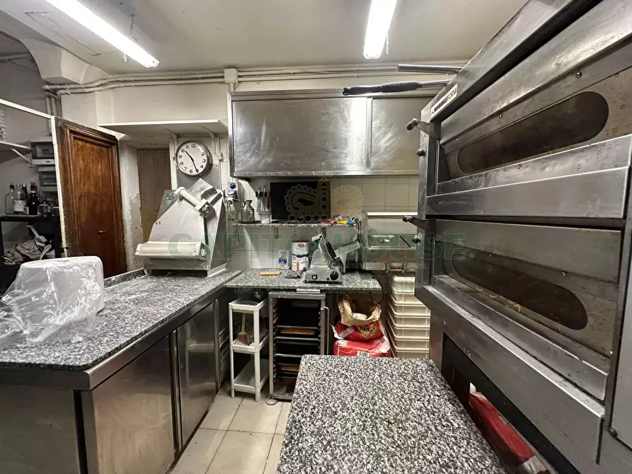 Immagine 11 di Attività commerciale in vendita  in Via Del Pratello a Bologna