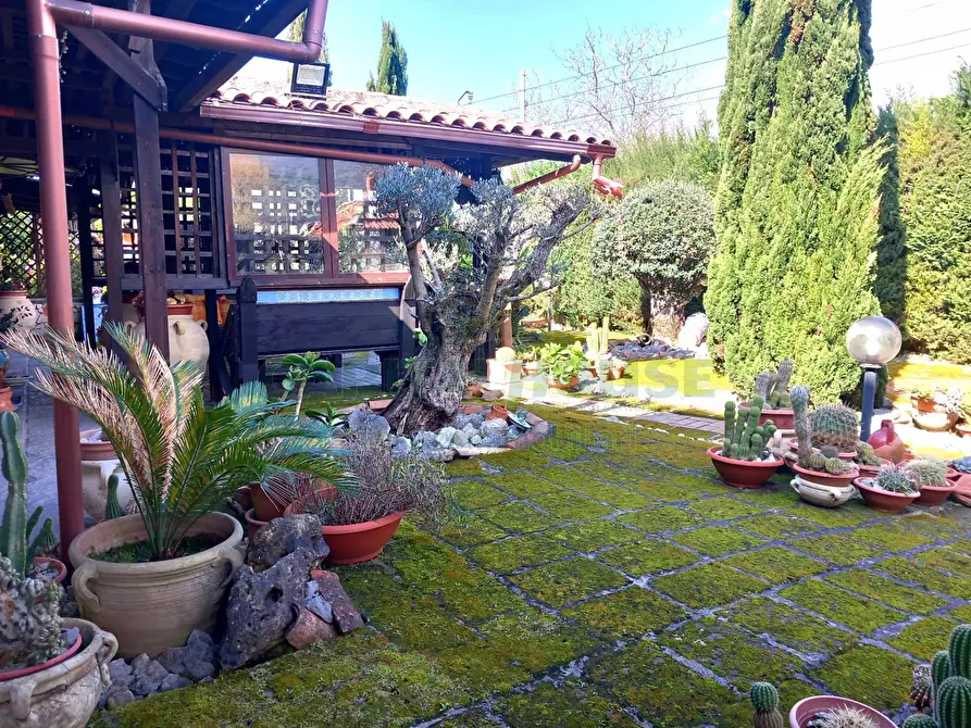 Immagine 10 di Villa in vendita  in via paganini a Baiano