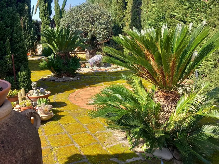 Immagine 45 di Villa in vendita  in via paganini a Baiano