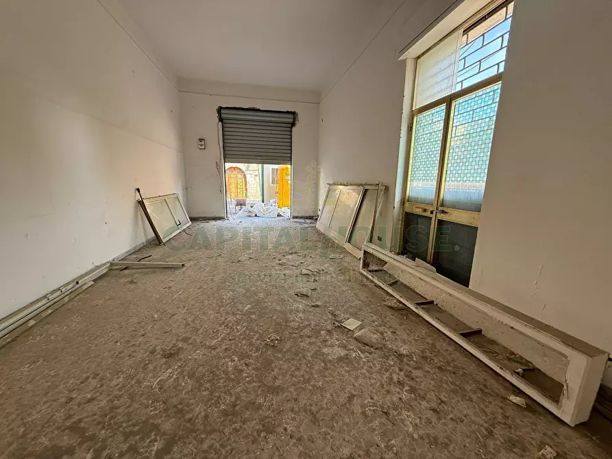 Immagine 3 di Locale commerciale in vendita  in Via Principe di Piemonte a Camposano