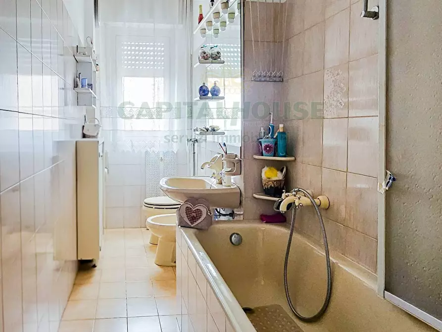 Immagine 39 di Appartamento in vendita  in Via dei Pini a Rozzano