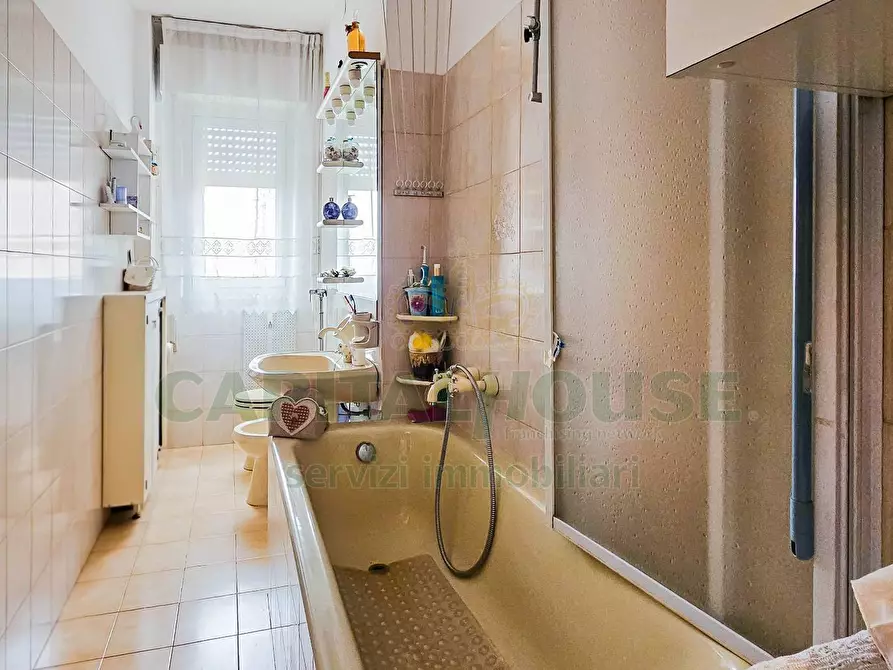 Immagine 40 di Appartamento in vendita  in Via dei Pini a Rozzano