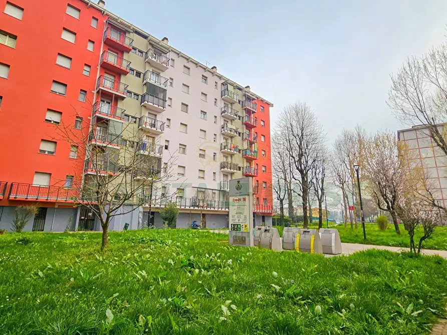 Immagine 41 di Appartamento in vendita  in Via dei Pini a Rozzano