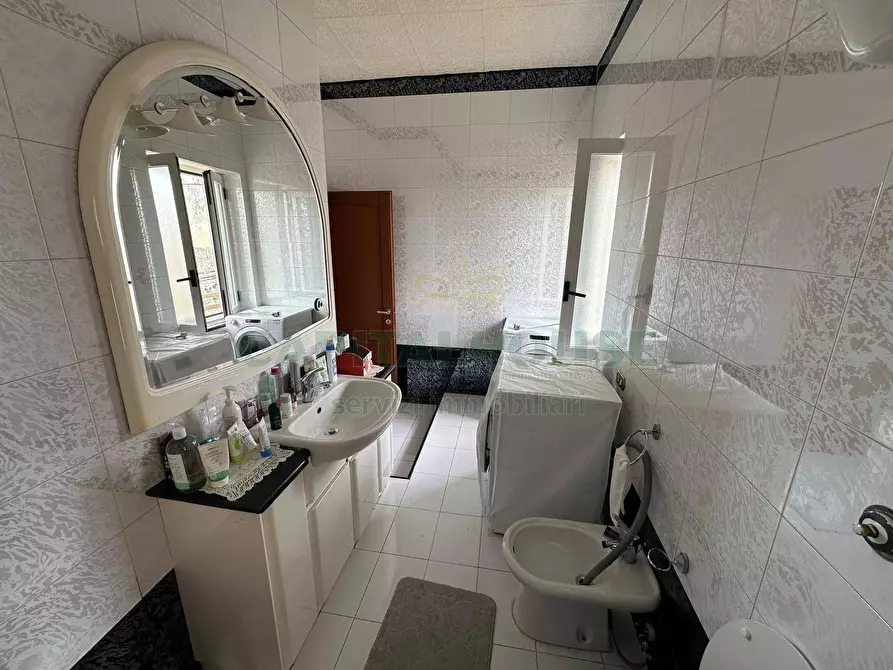 Immagine 24 di Casa indipendente in vendita  in via cutoli a Ottaviano