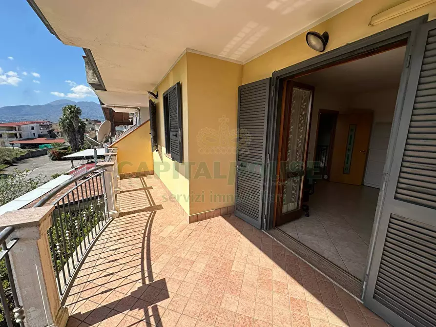 Immagine 36 di Villa in vendita  in via nola a Cercola