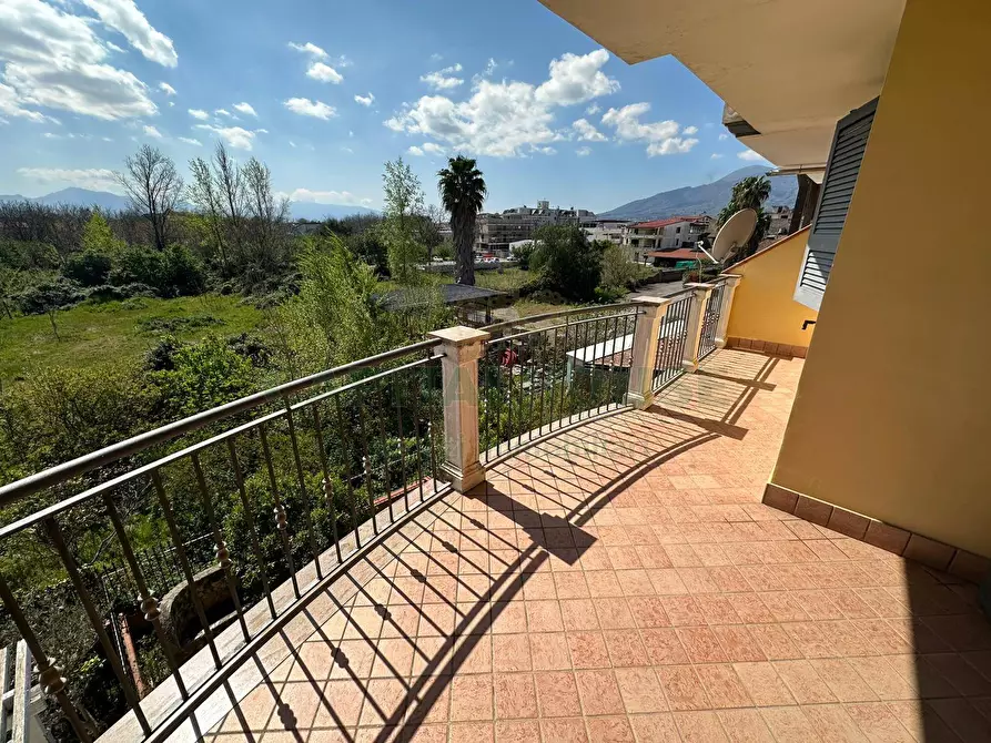 Immagine 37 di Villa in vendita  in via nola a Cercola