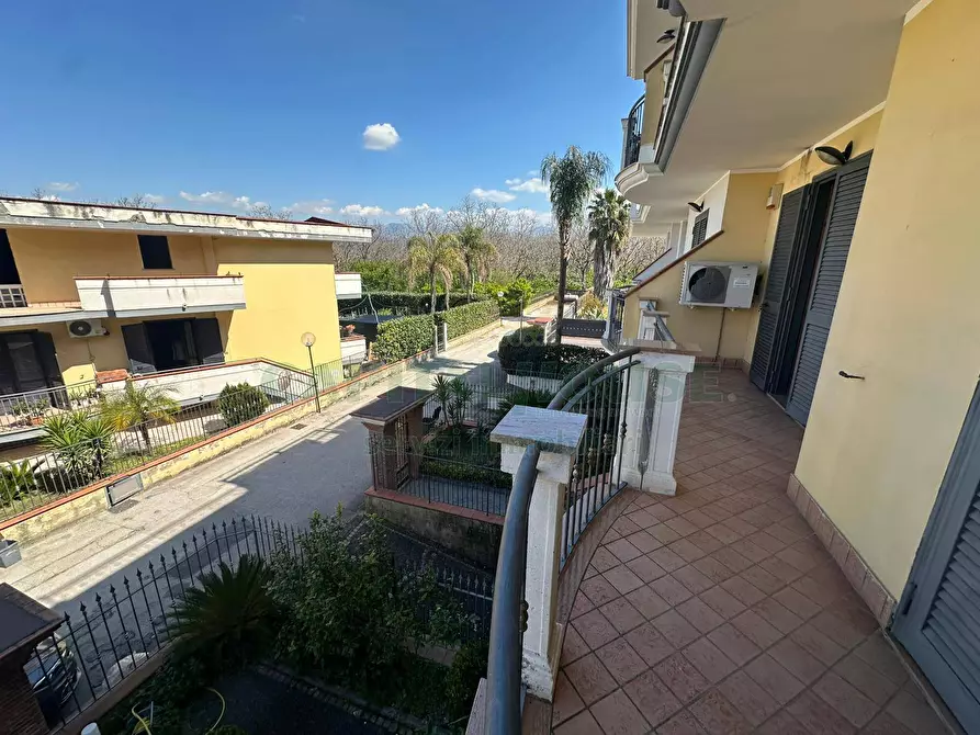 Immagine 41 di Villa in vendita  in via nola a Cercola