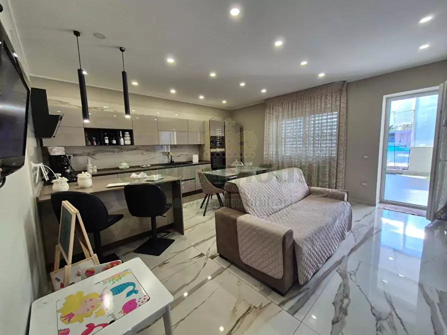 Immagine 3 di Casa indipendente in vendita  in via cappella a Cercola