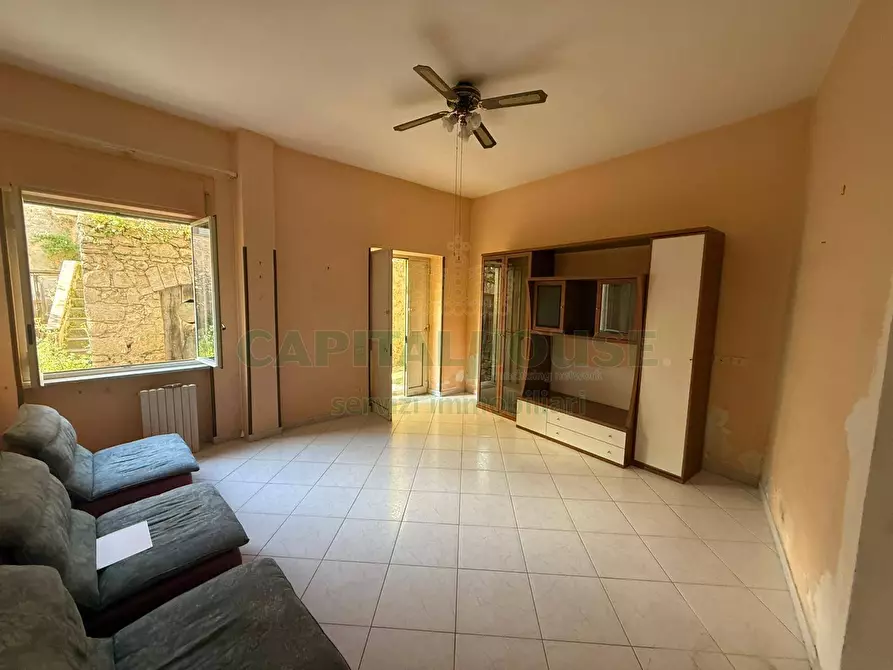 Immagine 1 di Casa semindipendente in vendita  in Via Discesa Campanile a Mercato San Severino