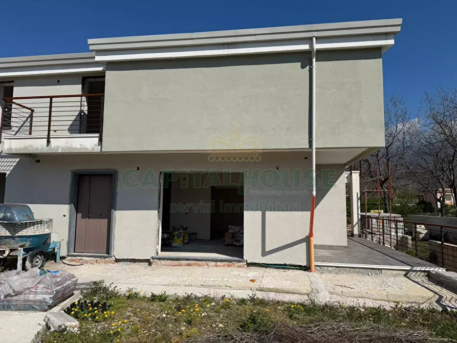 Immagine 3 di Villa in vendita  in avella a Avella