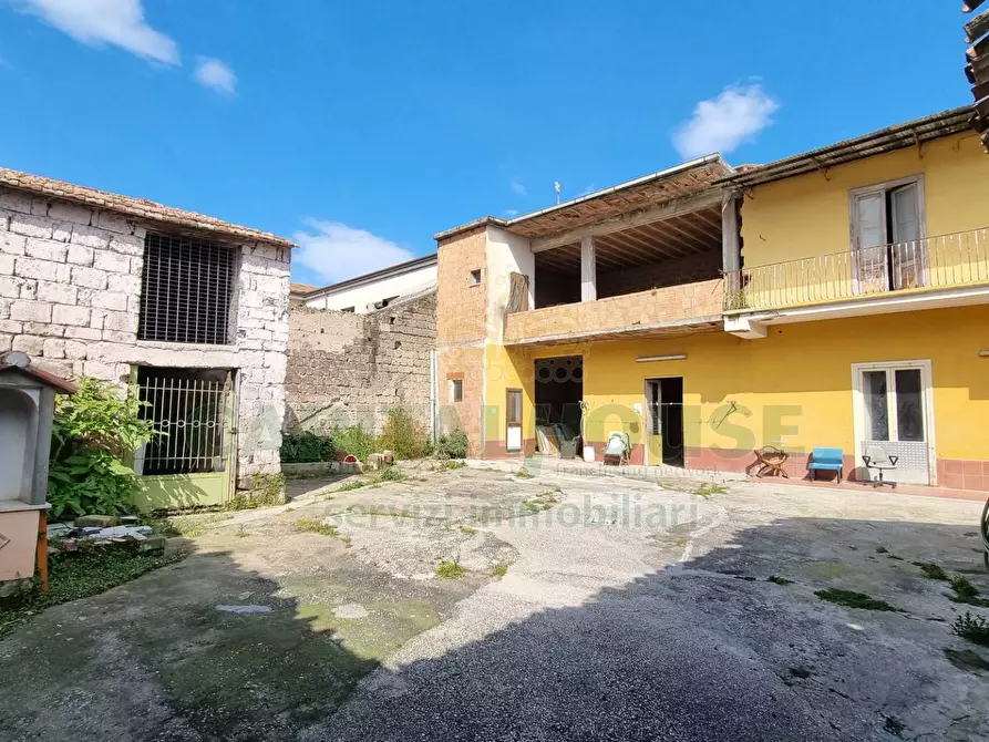 Immagine 4 di Casa indipendente in vendita  a Macerata Campania