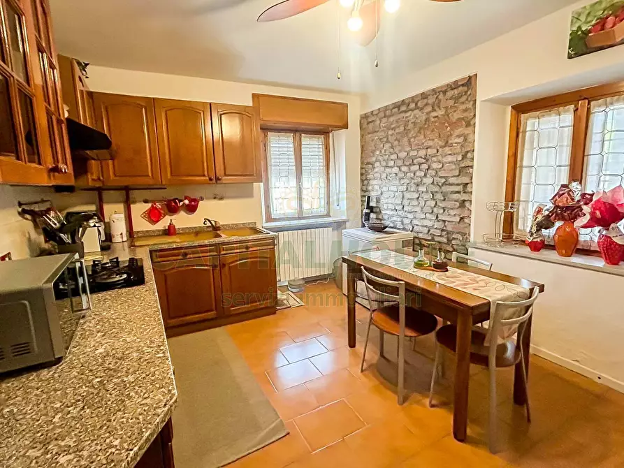 Immagine 2 di Appartamento in vendita  in Via S. Allende a Locate Di Triulzi