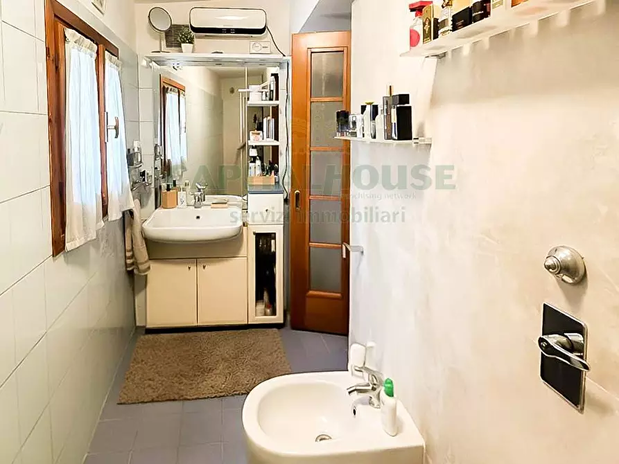 Immagine 11 di Appartamento in vendita  in Via S. Allende a Locate Di Triulzi