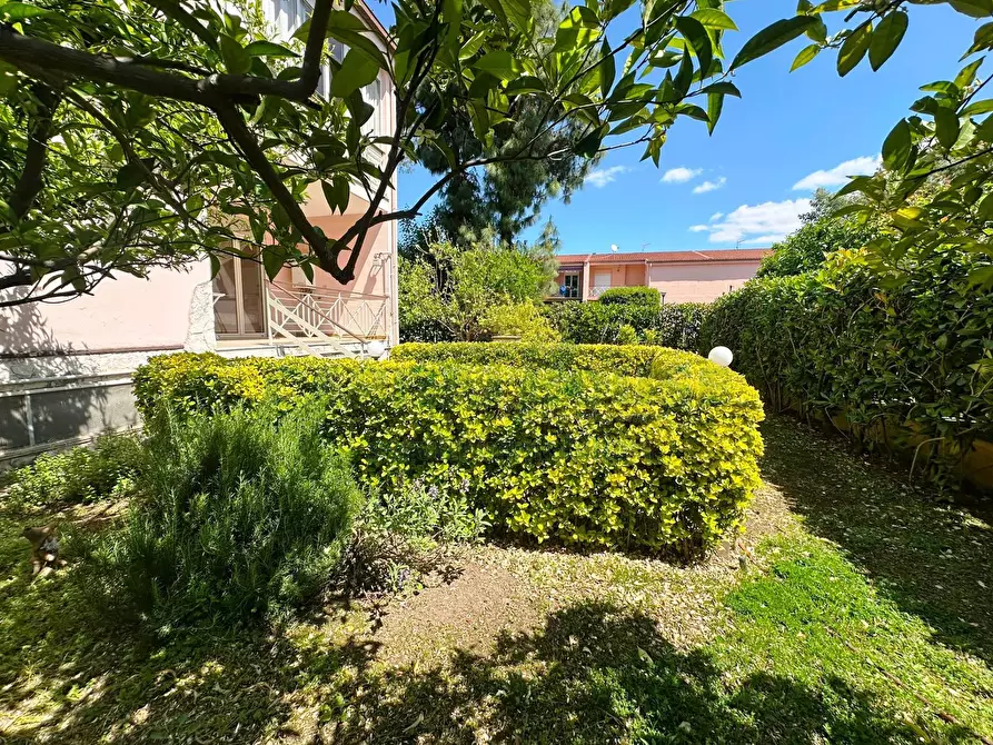 Immagine 3 di Villa in vendita  a Capua