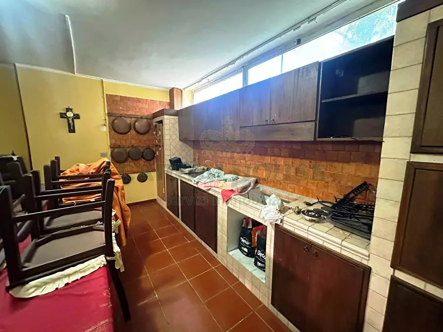 Immagine 19 di Villa in vendita  a Capua