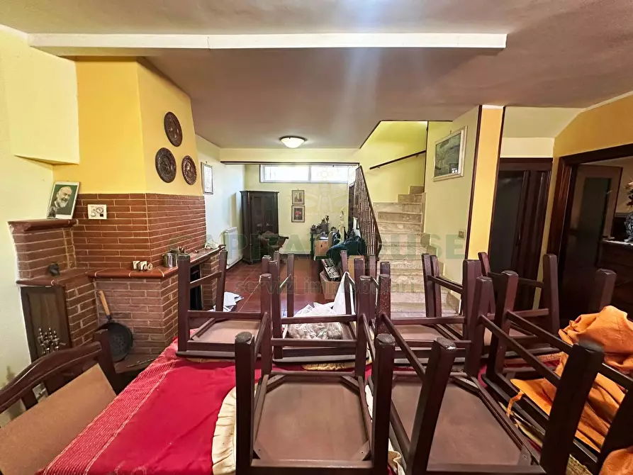 Immagine 21 di Villa in vendita  a Capua