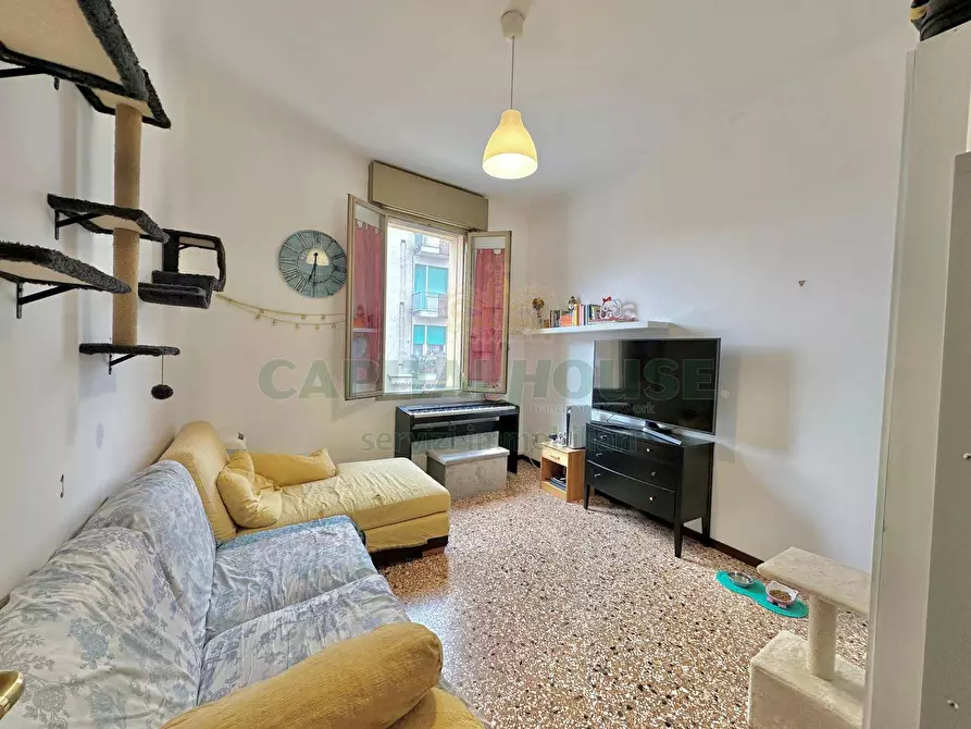 Immagine 1 di Appartamento in vendita  in Via San Donato a Bologna