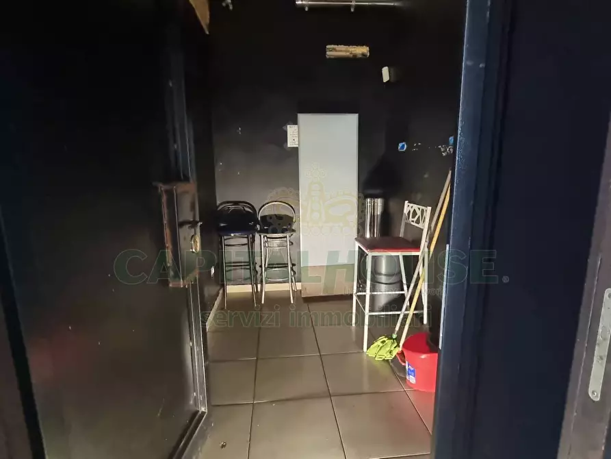 Immagine 7 di Locale commerciale in vendita  a Camigliano