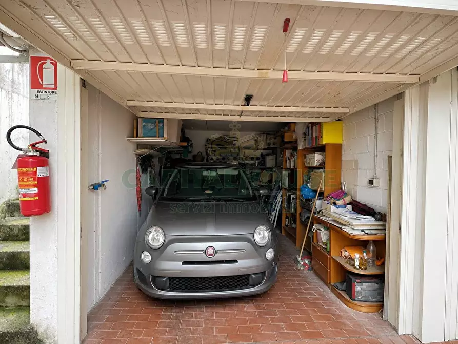 Immagine 15 di Appartamento in vendita  in Via Della Barca a Bologna