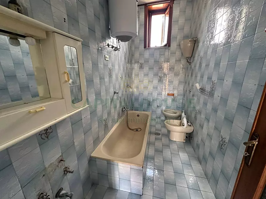 Immagine 9 di Casa semindipendente in vendita  in via cozzolino a Cercola